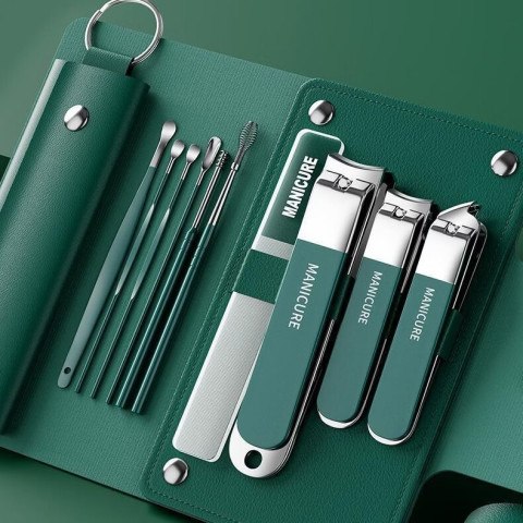 米良品 家用精工便携式指甲刀套装 10件套京东此款目前活动售价14.9元，下单领取满10减5元优惠券，实付低至9.9元