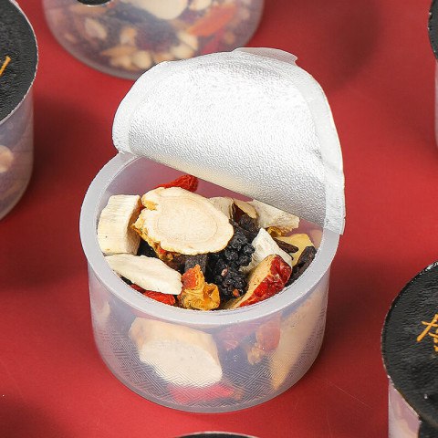 流传金方 人参黄精杜仲雄花茶 5罐京东此款目前活动售价49.9元，下单领取满100元减66元优惠券，参与满100元减36元优惠活动，下单3件，实付低至47.7元